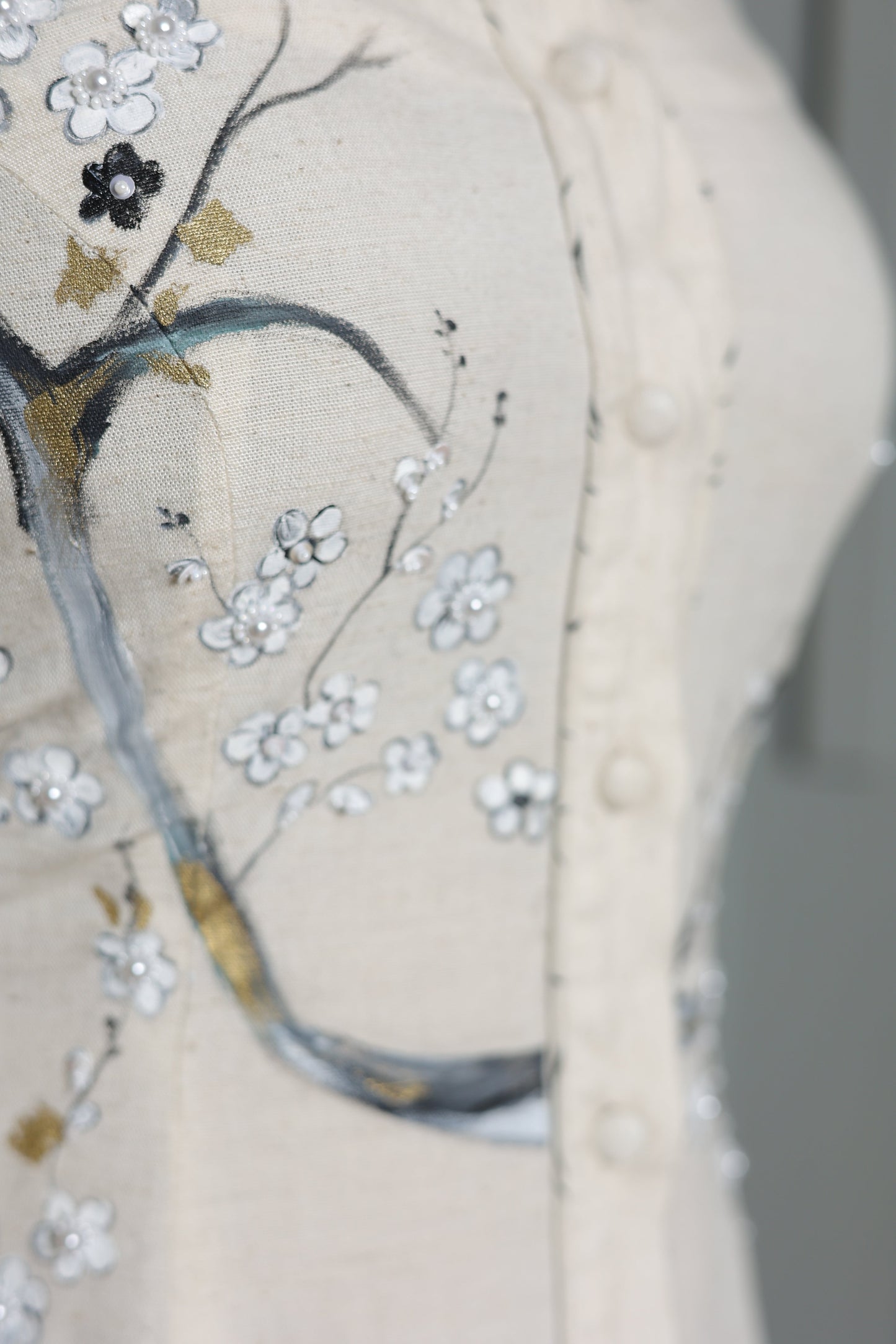 Luxe Amore Bloom Hand-Painted & Embroidered Linen Set