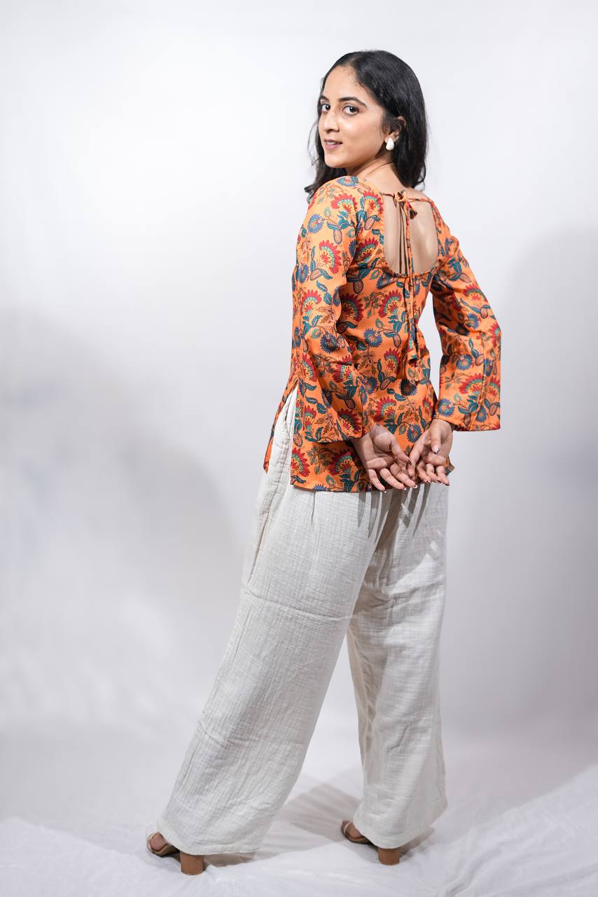 AANIA DEEP BACK SLEEVED KURTI