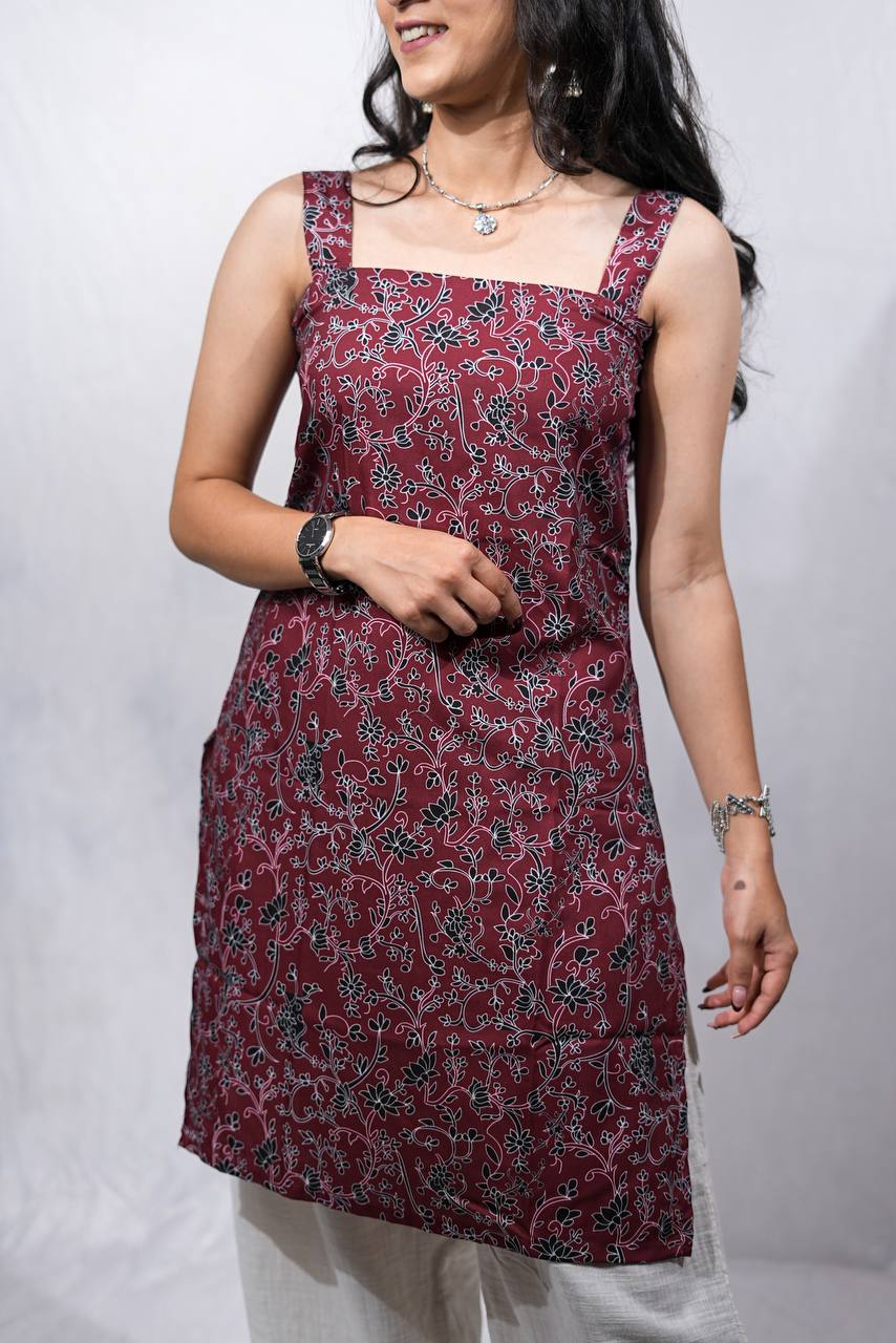 KAYA SLEEVELESS LONG KURTI