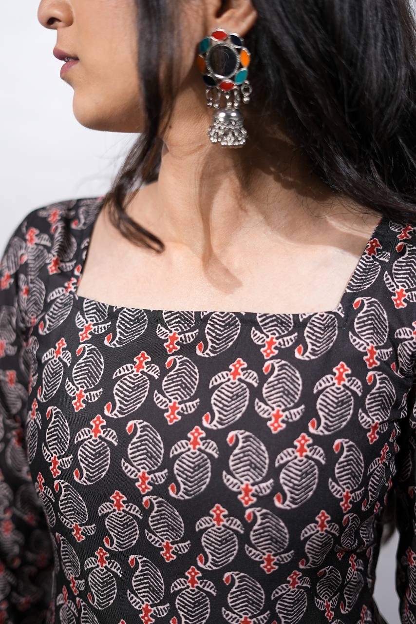 MYRA FULL SLEEVE KURTI