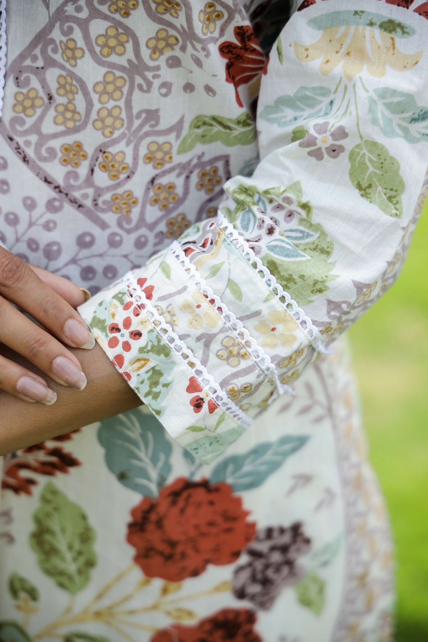 White Floral Printed Cotton Kurta Set with Dupatta & Pants