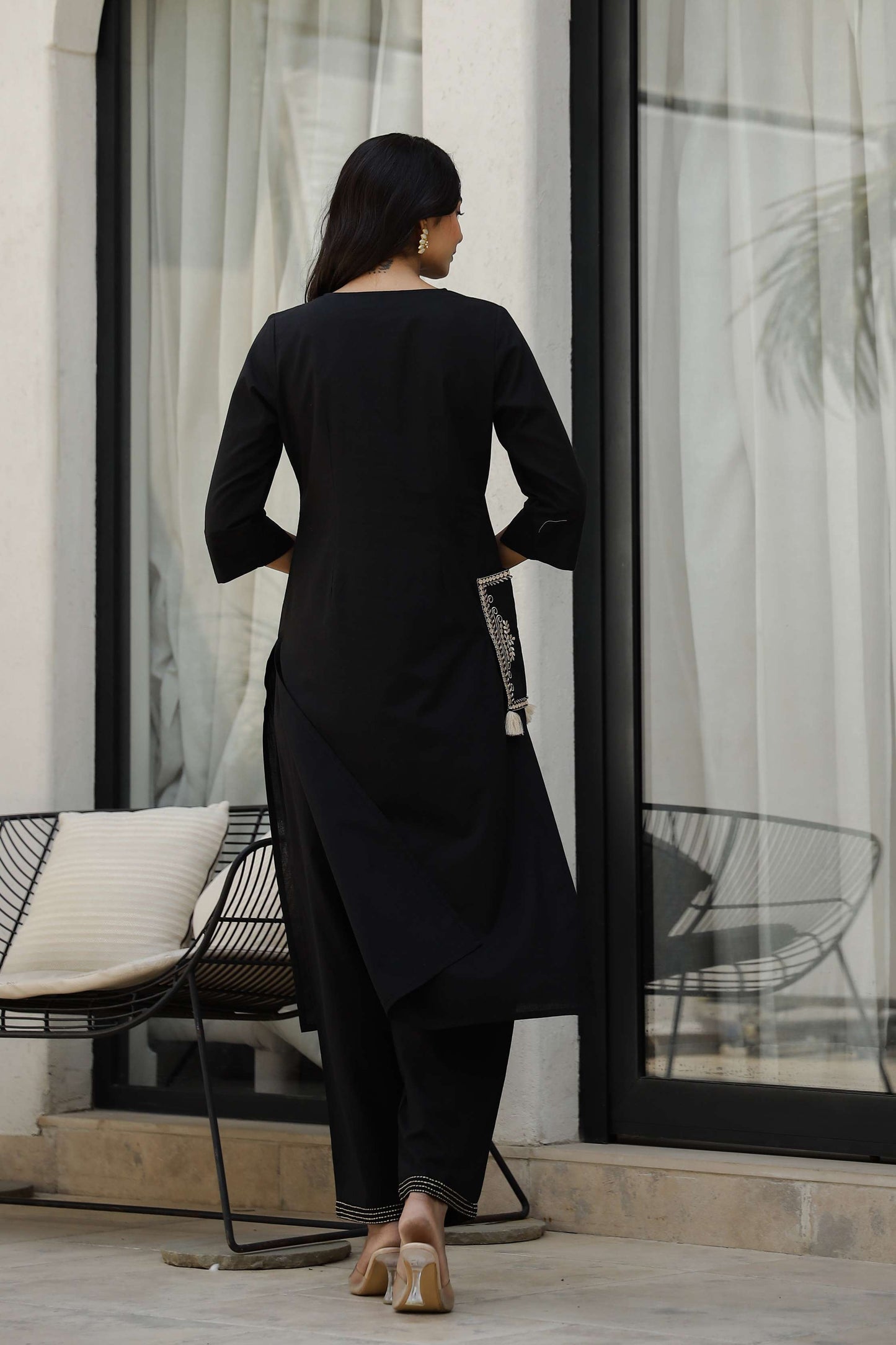 Black Solid Cotton Kurta Set with Embroidered Pocket