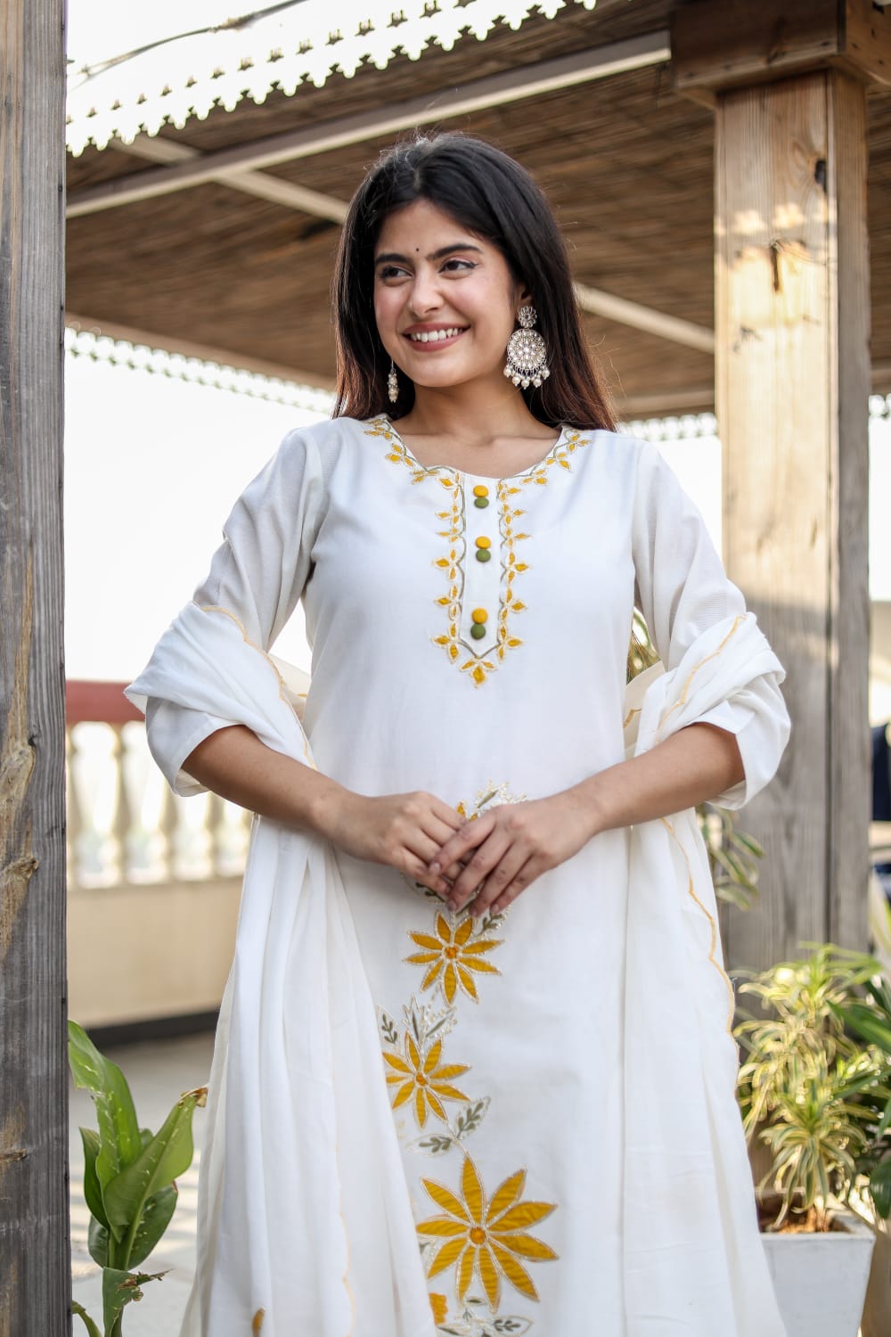 Hand-Embroidered Cotton Flax A-Line 3-Piece Kurta Set – Timeless Artistry & Everyday Luxury