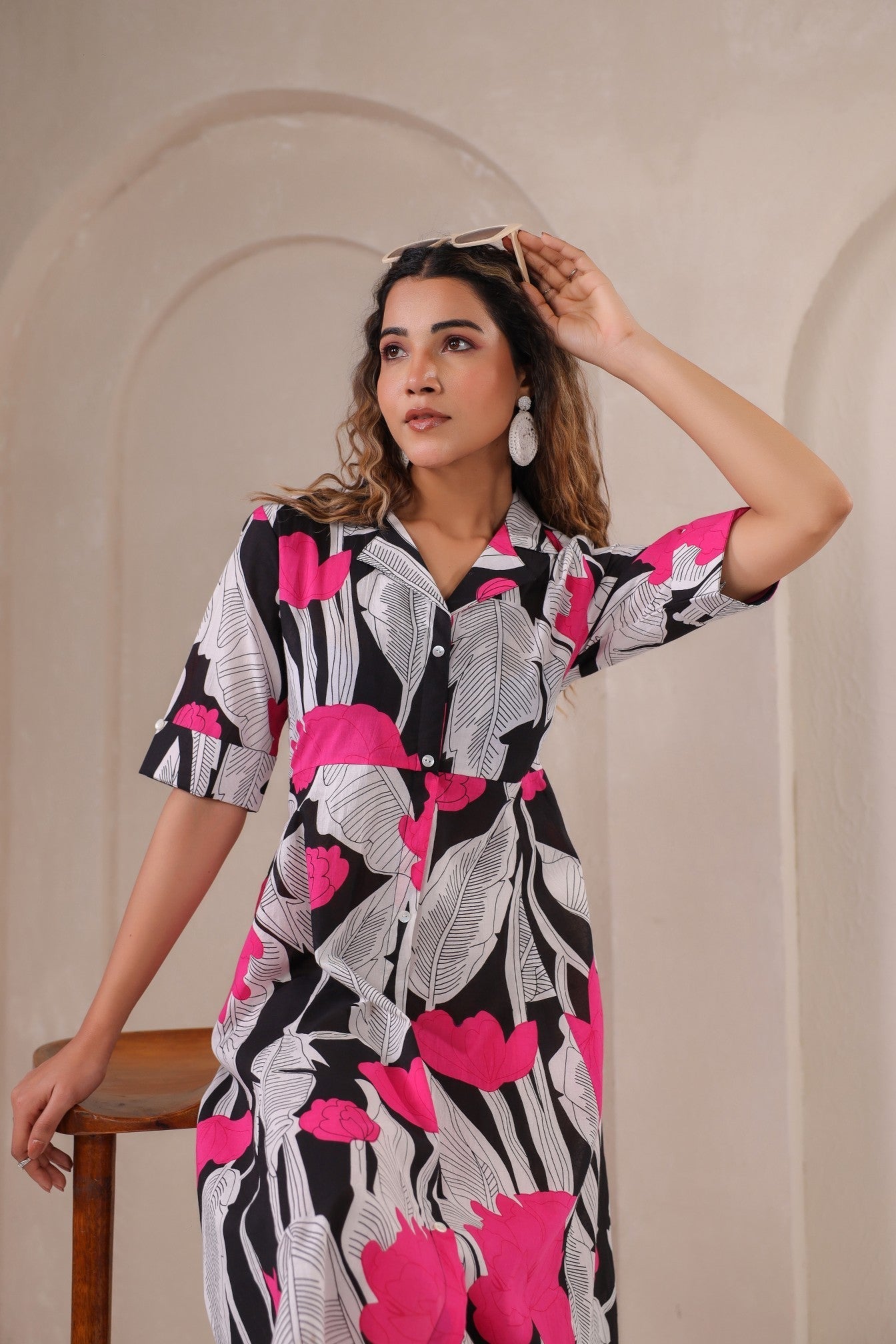 Midnight Bloom – Chic Floral Print Button-Down Midi Dress