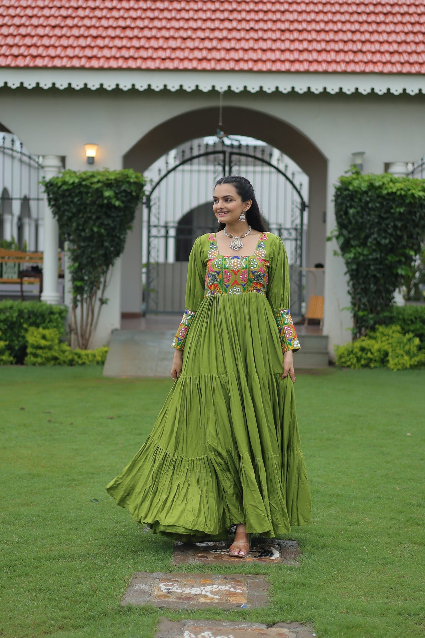 ๐๐ป NAVRATRI COLLECTIONS-2025 ๐คณ #Gownlove๐ #Navratri2025