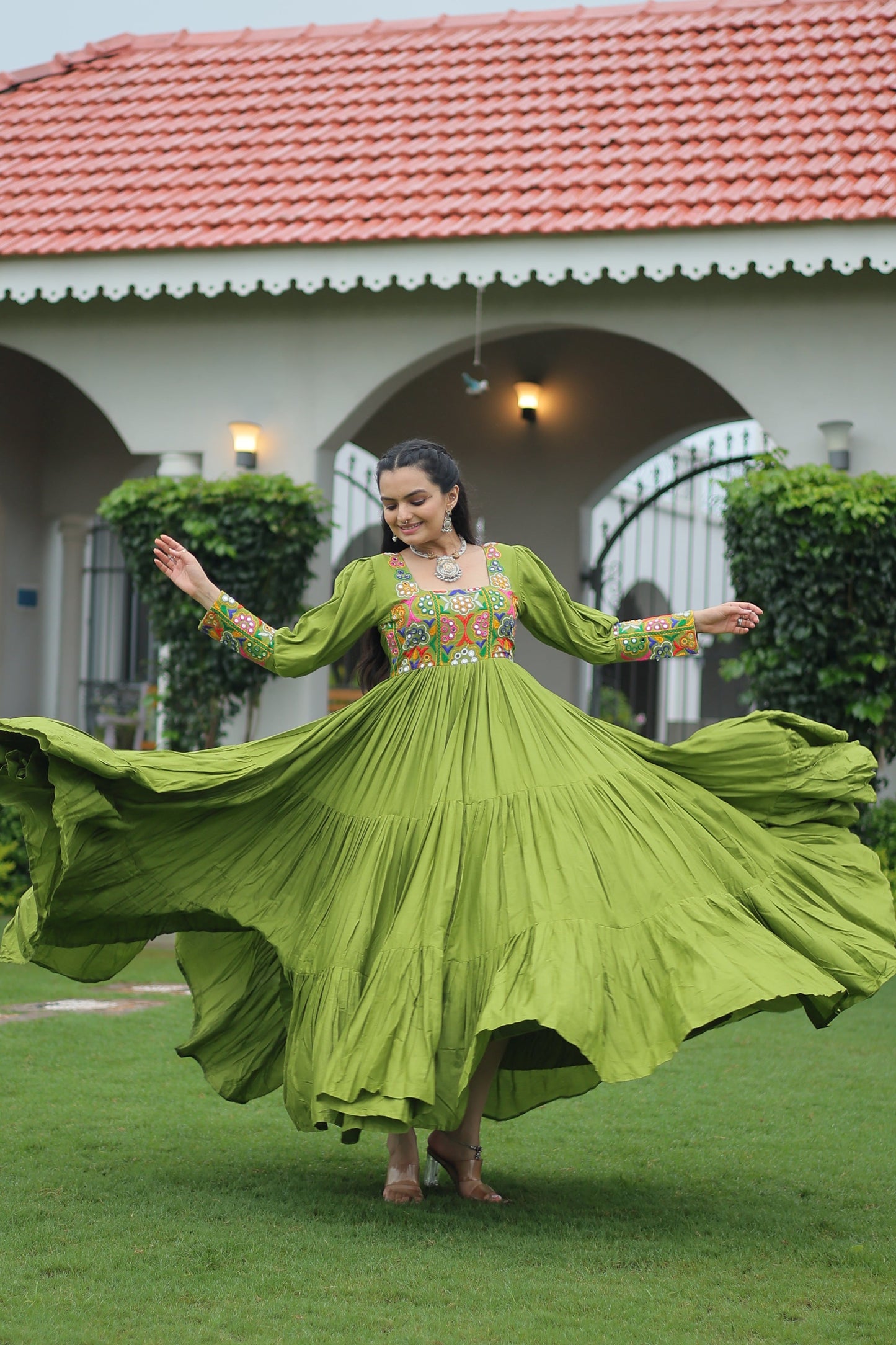 ๐๐ป NAVRATRI COLLECTIONS-2025 ๐คณ #Gownlove๐ #Navratri2025