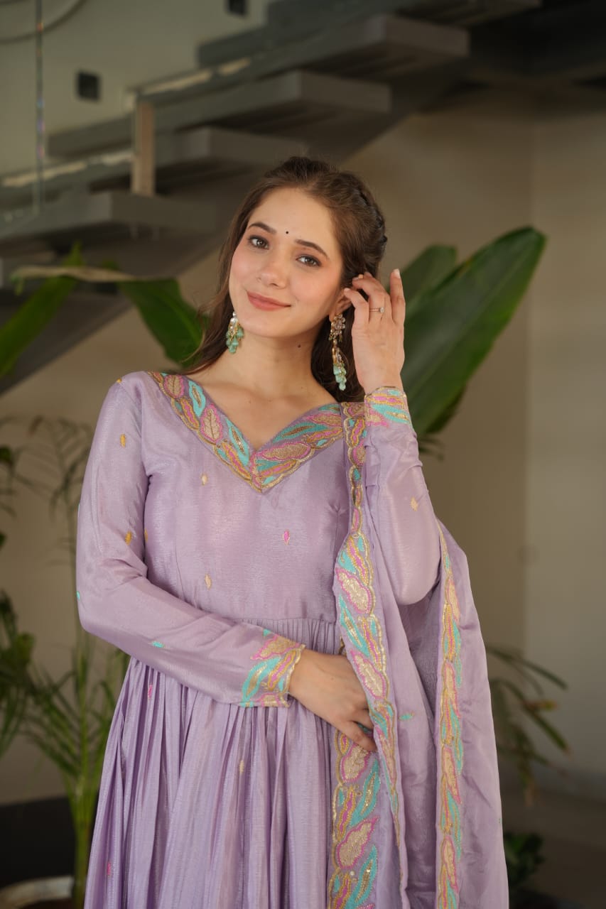 💗 Chinnon Fabric gown with Sequins & Multi Thread Embroidered Work, It looks graceful for women, it Designed to flatter all body types, gowns for women combine the best parts of western and Indian wear into one stunning ensemble. 💝