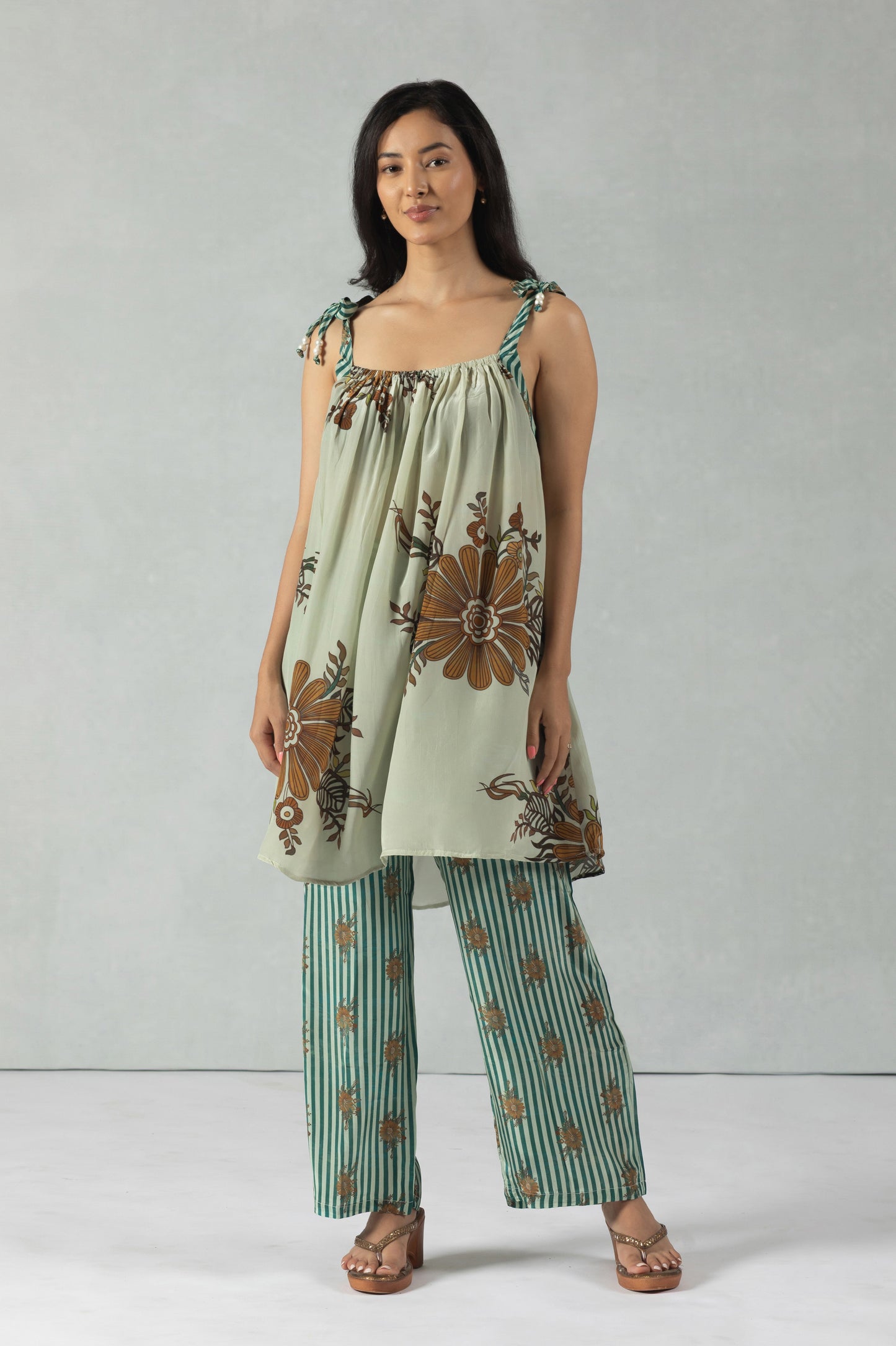 Green Sleeveless Flowy Crepe Co-Ord Set