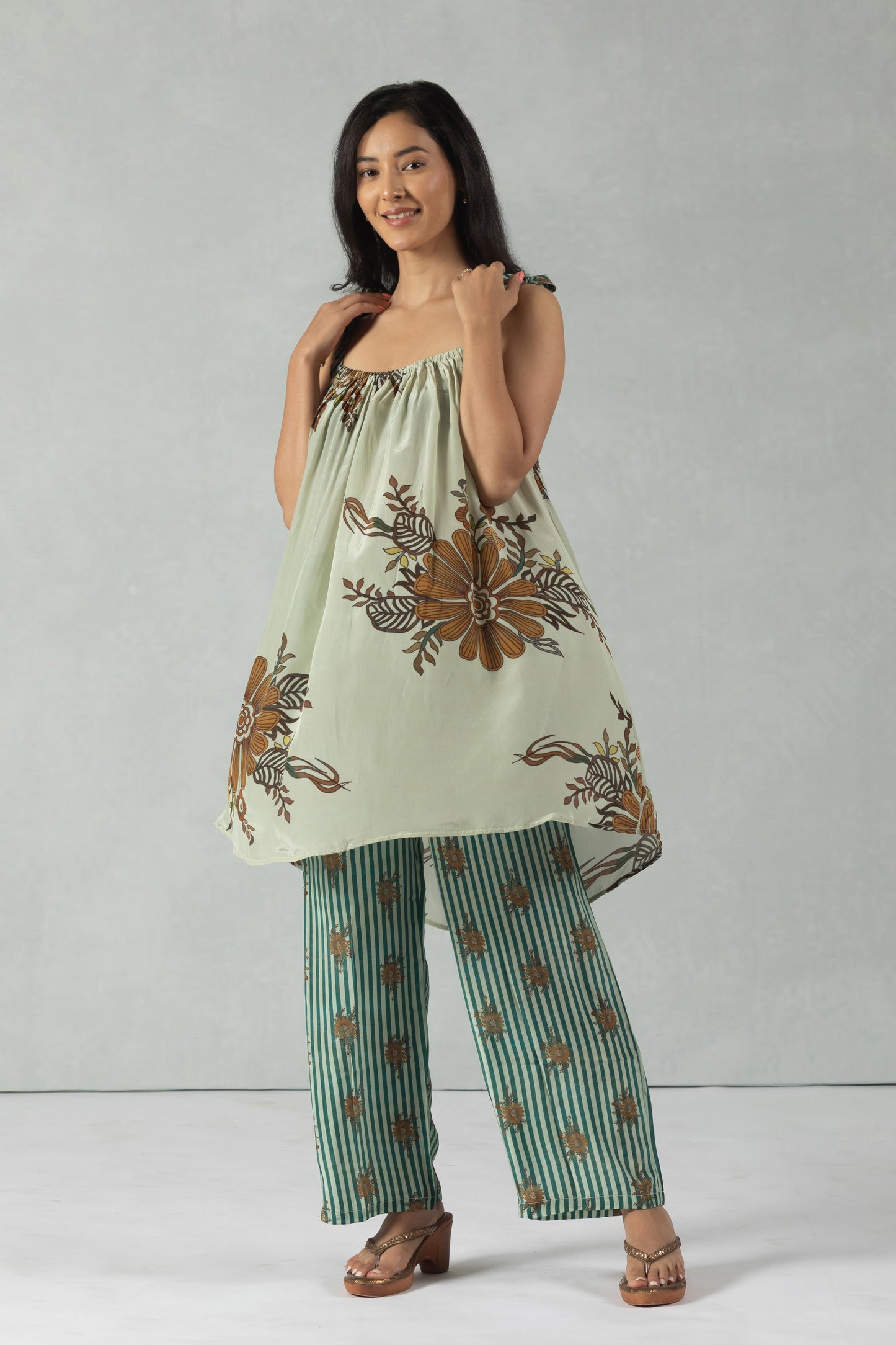 Green Sleeveless Flowy Crepe Co-Ord Set