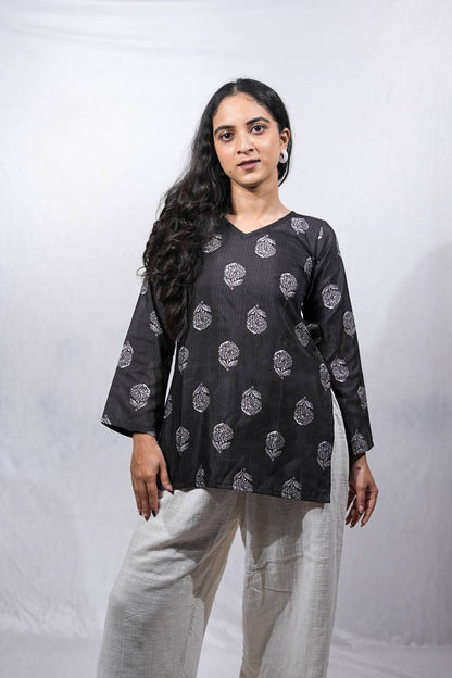 AMIEE BLACK BLOSSOM FULL SLEEVED KURTI