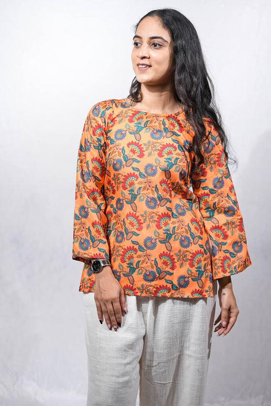 AANIA DEEP BACK SLEEVED KURTI
