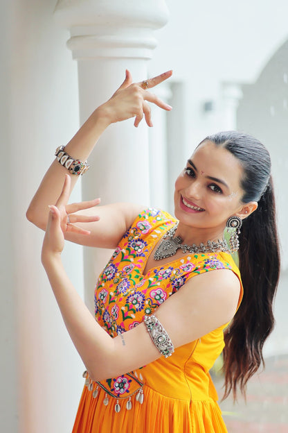 💃🏻 NAVRATRI COLLECTIONS-2025 🤳  #Gownlove💕 #Navratri2025