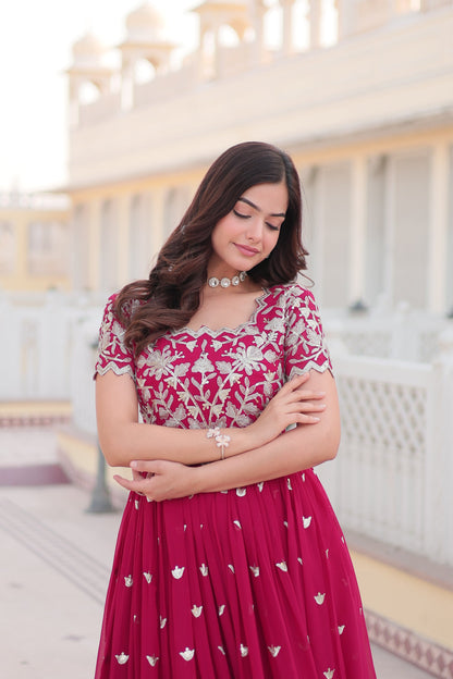 Stylish Faux Blooming Fabric Ensemble with Intricate Zari & Sequins Embroidery – Ready-to-Wear Ethnic Set
