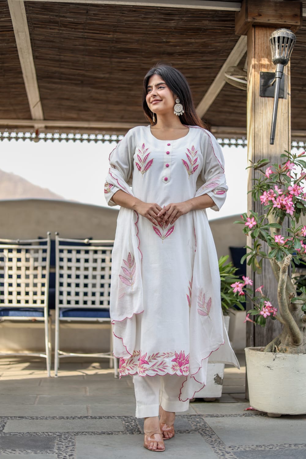 Hand-Embroidered Cotton Flax A-Line 3-Piece Kurta Set – Timeless Artistry & Everyday Luxury