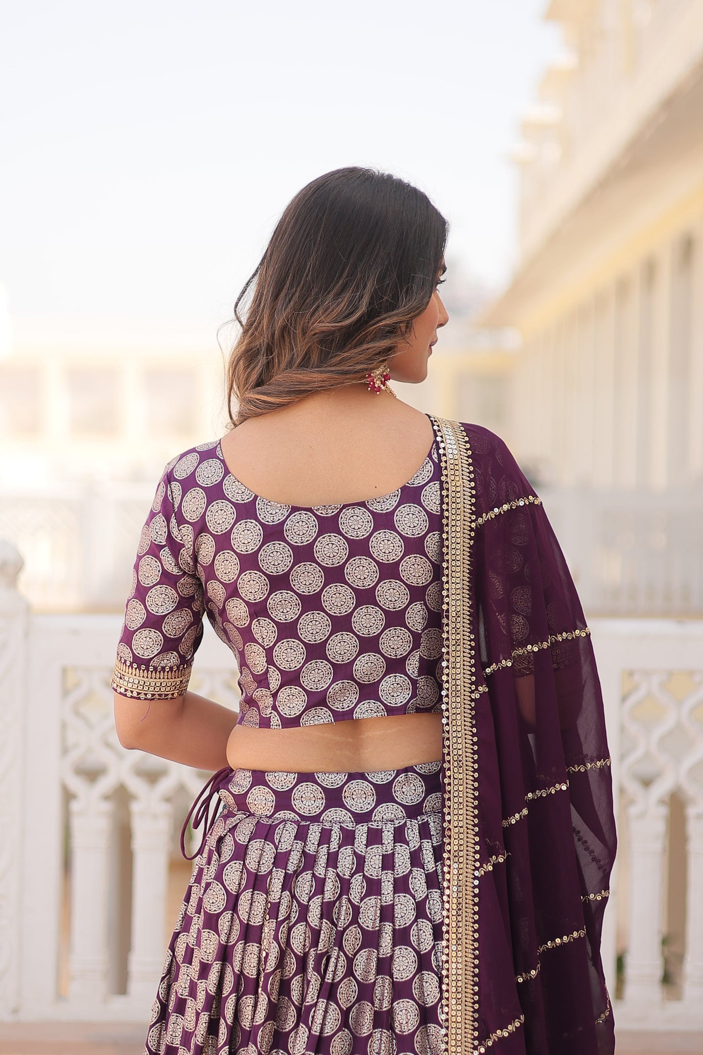 This Attractive Party Wear Silk Lehenga choli has a Regular-fit and is Made From High-Grade Fabrics And Yarn