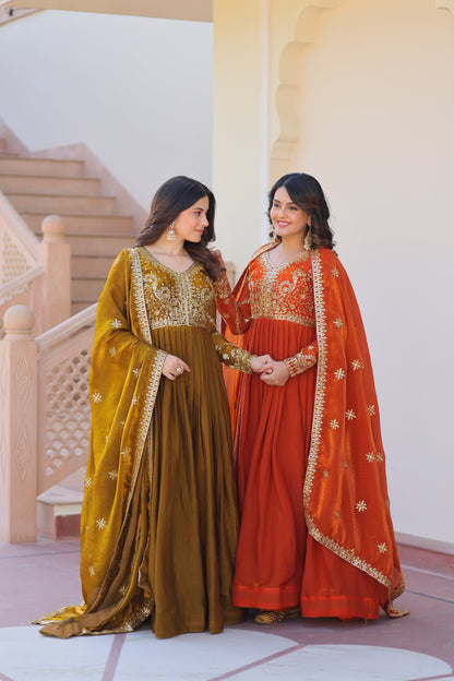 💗 Fendy Fabric gown with Sequins-Multi Embroidered Work Dupatta, it Designed to Smoothly Fitted all body types, gowns for women combine the best parts of  Indian Ethnic & Party wear into  stunning ensemble. 💝🤳 GOWN-DUPATTA COLLECTIONS 2025💃