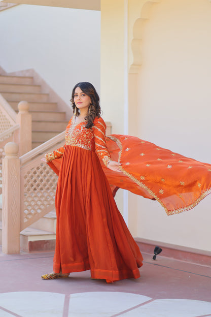 💗 Fendy Fabric gown with Sequins-Multi Embroidered Work Dupatta, it Designed to Smoothly Fitted all body types, gowns for women combine the best parts of  Indian Ethnic & Party wear into  stunning ensemble. 💝🤳 GOWN-DUPATTA COLLECTIONS 2025💃
