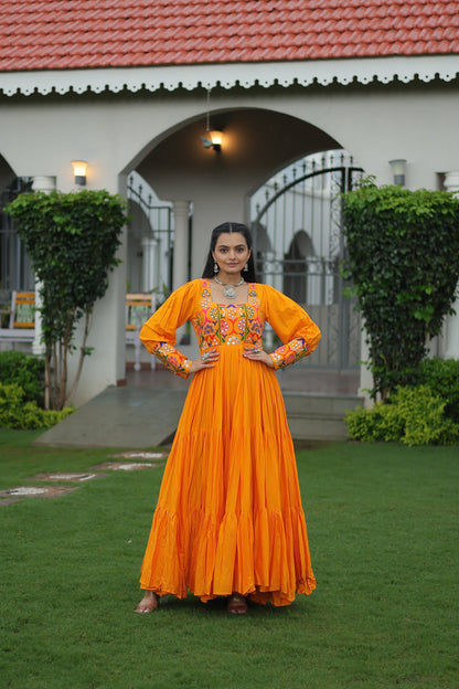 💃🏻 NAVRATRI COLLECTIONS-2025 🤳  #Gownlove💕 #Navratri2025