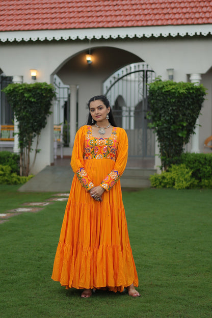 💃🏻 NAVRATRI COLLECTIONS-2025 🤳  #Gownlove💕 #Navratri2025