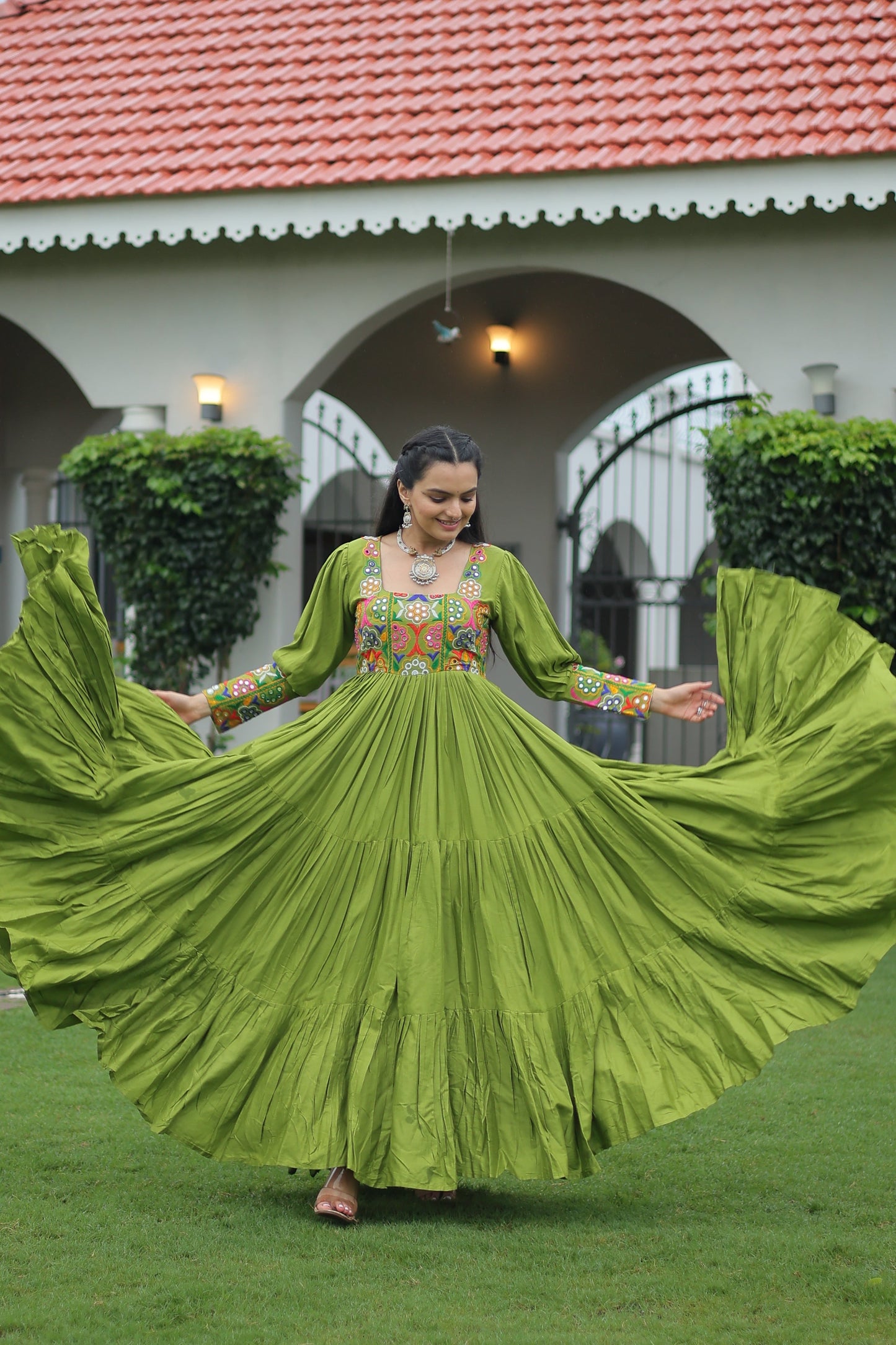 💃🏻 NAVRATRI COLLECTIONS-2025 🤳  #Gownlove💕 #Navratri2025